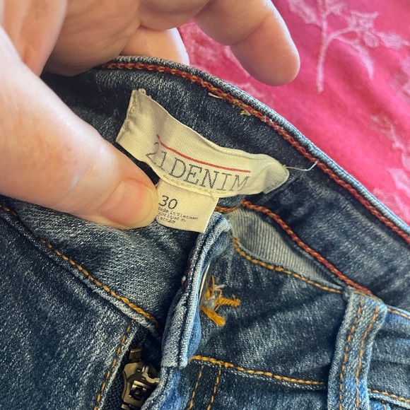 21 Denim Blue Distressed Cut Off Jean Shorts - Picture 3 of 6